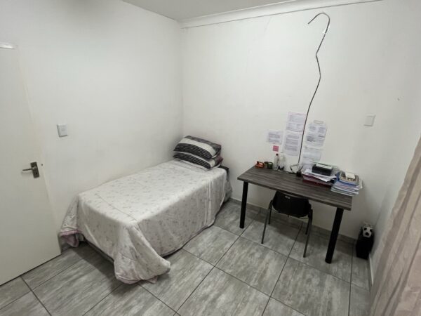 Room 07, Single, 194 Paul Kruger Street - Image 2